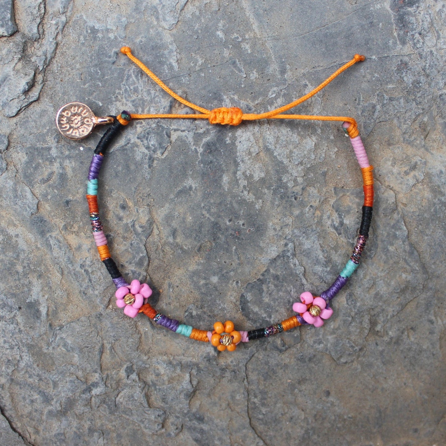 Loop Flores Bileklik 002